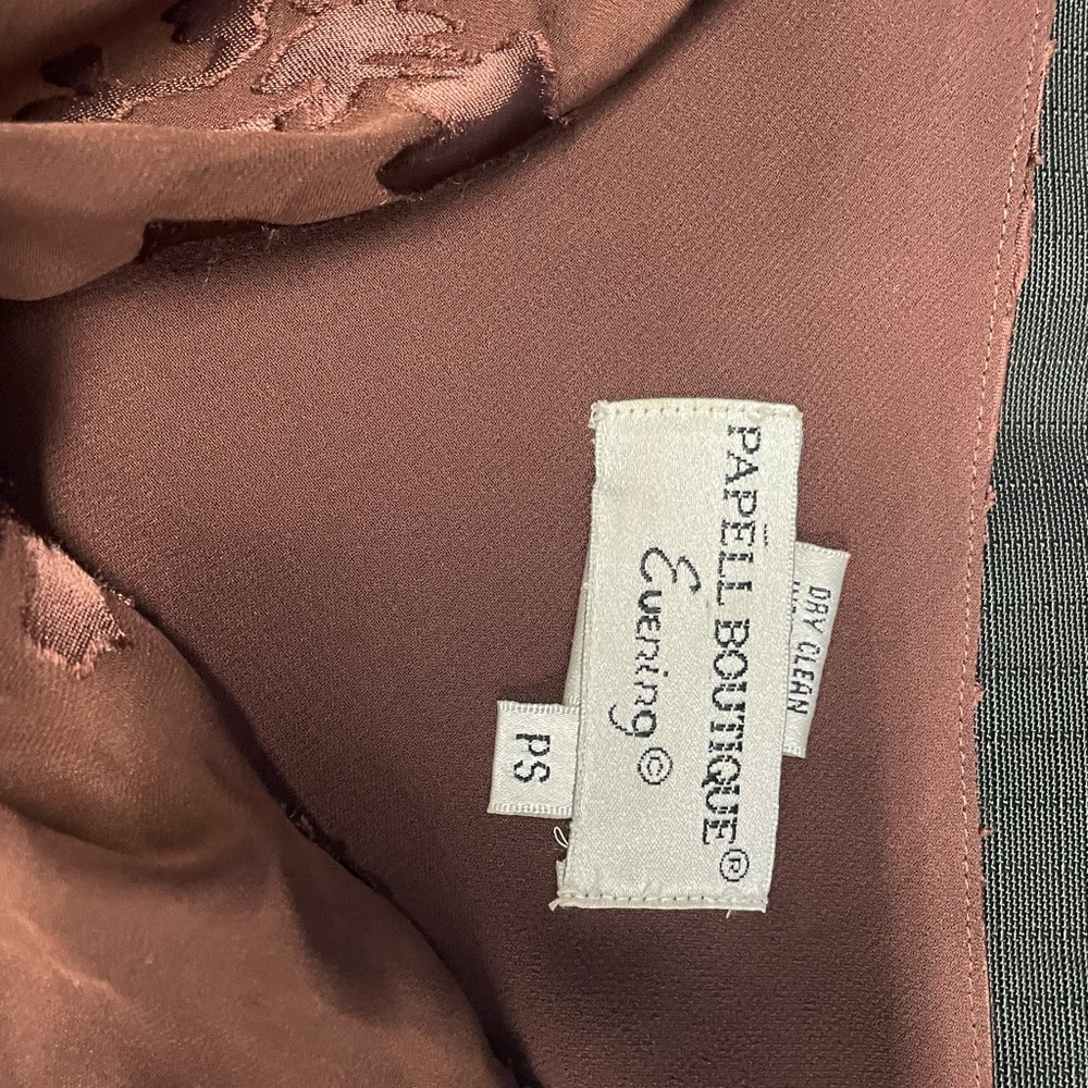 Papell Boutique Mauve Floral Blouse - Picture 3 of 6